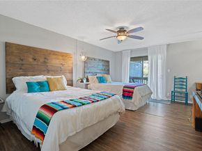 111 Comanche PT, Point Venture TX 78645