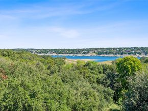 111 Comanche PT, Point Venture TX 78645