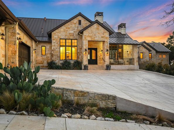 6504 Lantern View DR, Jonestown TX 78645