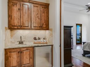 6504 Lantern View DR, Jonestown TX 78645