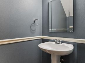 6701 Covered Bridge DR 40, Austin TX 78736