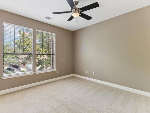6701 Covered Bridge DR 40, Austin TX 78736