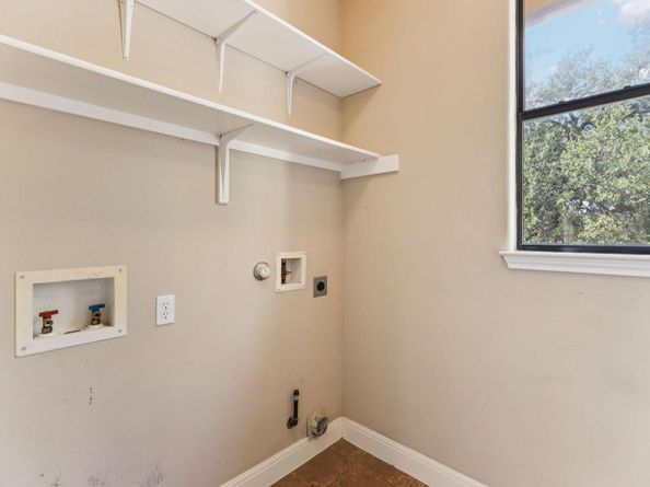 6701 Covered Bridge DR 40, Austin TX 78736