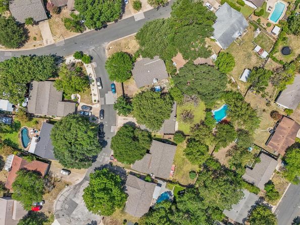 602 Old Stone RD, Austin TX 78745