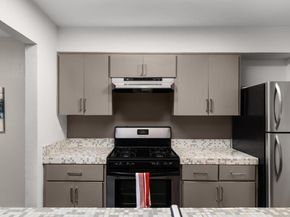 2303 East Side DR 101, Austin TX 78704