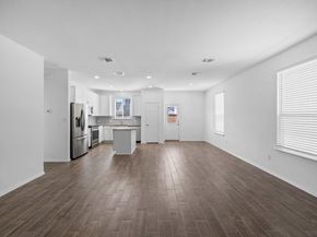 1605 Holly Lake DR, Leander TX 78641