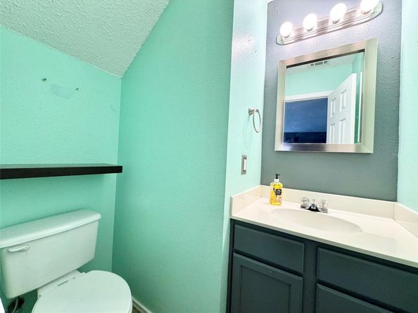 2204 Desco DR, Austin TX 78748