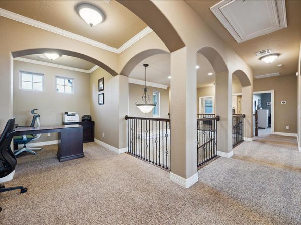 613 Horseback HOLW, Austin TX 78732