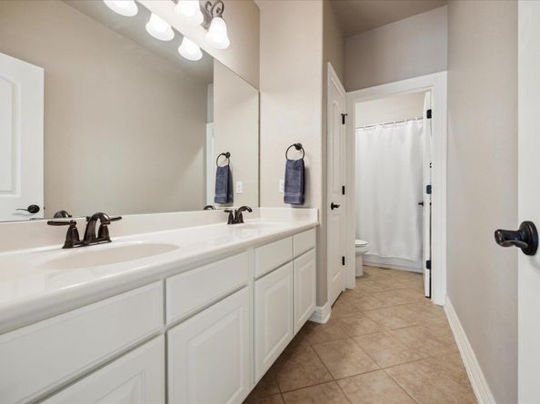 613 Horseback HOLW, Austin TX 78732