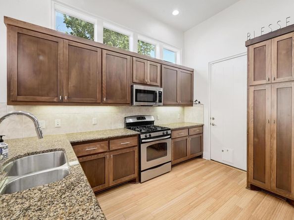 1601 Houston ST 2, Austin TX 78756