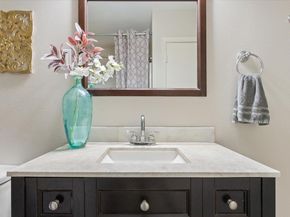 804 Ash ST, Georgetown TX 78626