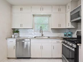 804 Ash ST, Georgetown TX 78626