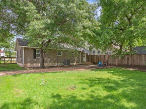 804 Ash ST, Georgetown TX 78626