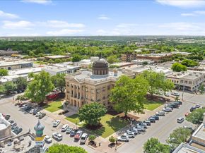 804 Ash ST, Georgetown TX 78626