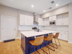 2520 Bluebonnet LN 41, Austin TX 78704