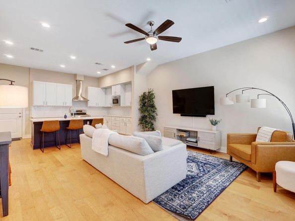 2520 Bluebonnet LN 41, Austin TX 78704