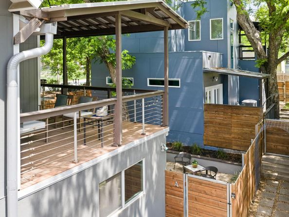 2202 Garden ST, Austin TX 78702
