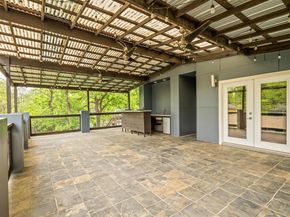 2202 Garden ST, Austin TX 78702