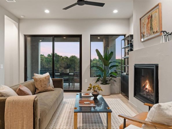 9803 Ribelin Ranch CT 6, Austin TX 78750