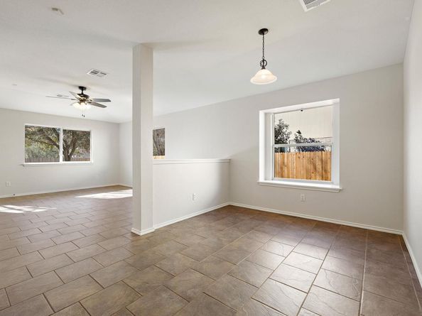 1149 Stone Forest TRL, Round Rock TX 78681