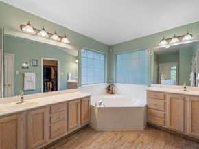 8125 Luling LN, Austin TX 78729