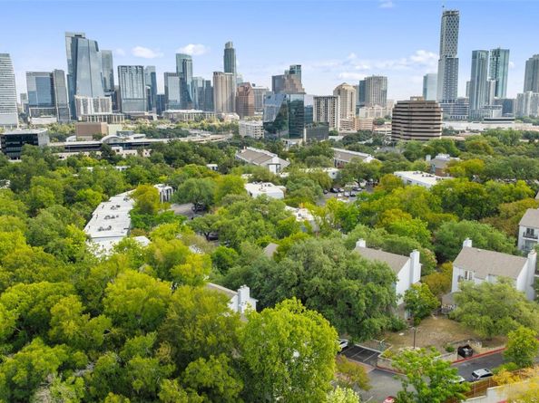 802 S 1st ST 126, Austin TX 78704