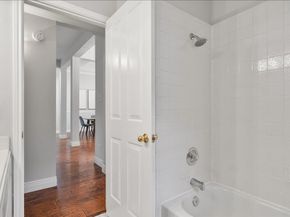 6868 Auckland DR, Austin TX 78749