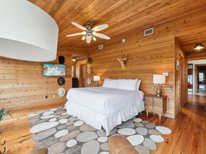 1002 Jousting PL, Austin TX 78746