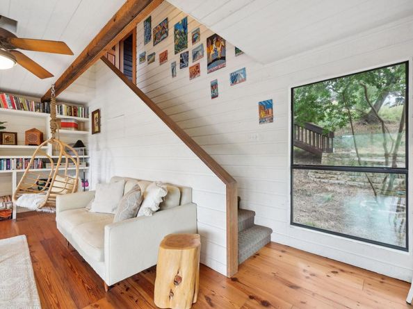 1002 Jousting PL, Austin TX 78746