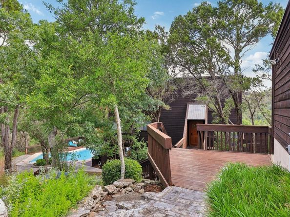 1002 Jousting PL, Austin TX 78746