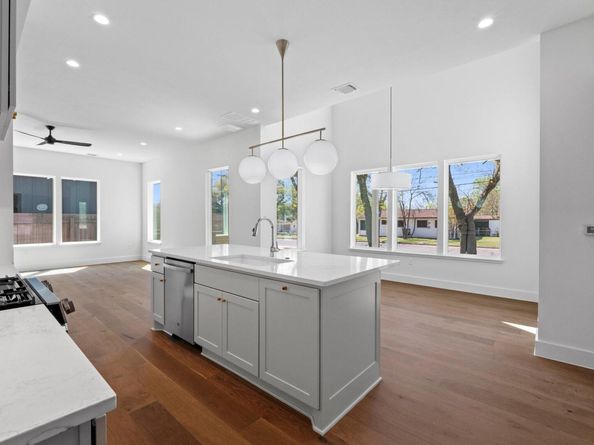 710 Philco DR, Austin TX 78745