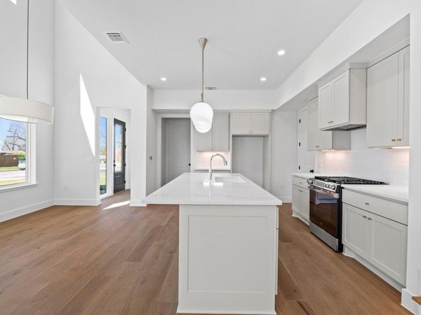 710 Philco DR, Austin TX 78745