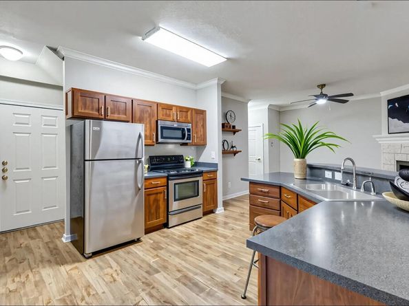 6804 N Capital Of Texas Highway 214, Austin TX 78731