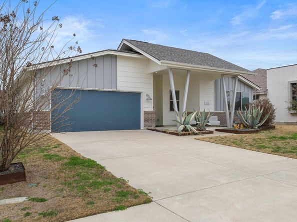 112 Dax DR, Liberty Hill TX 78642