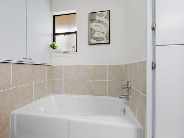 8518 Fathom CIR 107, Austin TX 78750