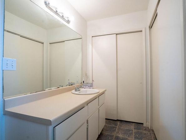 611 Penny LN, Cedar Park TX 78613