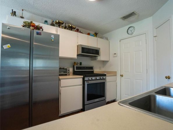 611 Penny LN, Cedar Park TX 78613