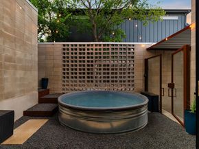 1206 Luna ST, Austin TX 78721