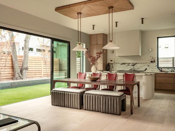 1003 Juanita ST, Austin TX 78704