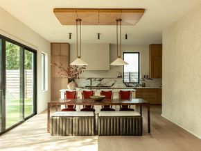 1003 Juanita ST, Austin TX 78704