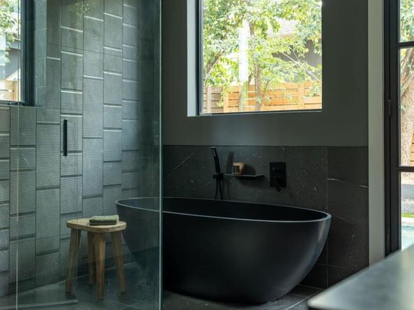 1003 Juanita ST, Austin TX 78704