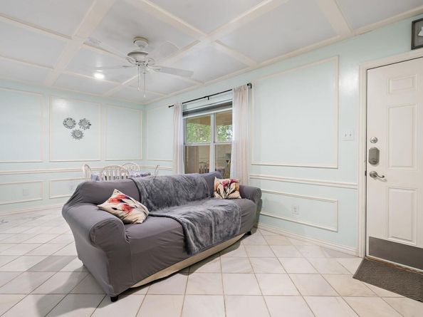 2450 Ashdale DR D206, Austin TX 78757