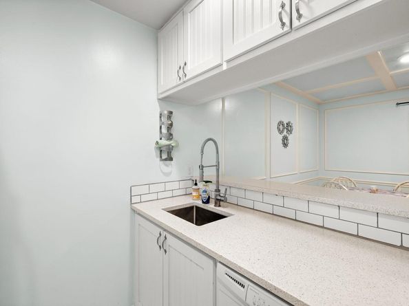 2450 Ashdale DR D206, Austin TX 78757