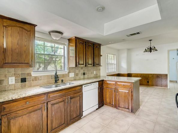 13002 Cedarhurst CIR, Austin TX 78729