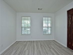 1817 Chasewood DR, Austin TX 78727