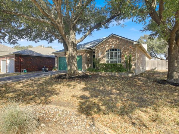 1030 Disraeli CIR, Pflugerville TX 78660