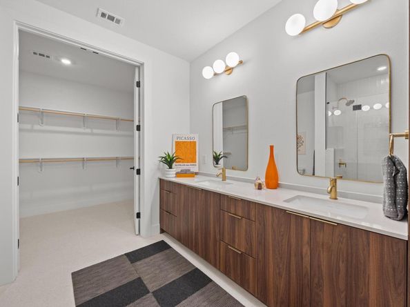 1701 Simond Ave 223, Austin TX 78723