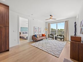 1701 Simond Ave 223, Austin TX 78723