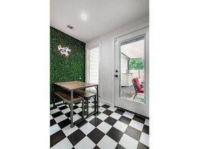 1911 College ROW, Austin TX 78702
