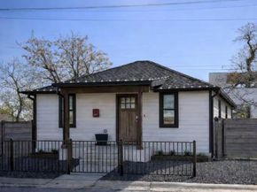1911 College ROW, Austin TX 78702